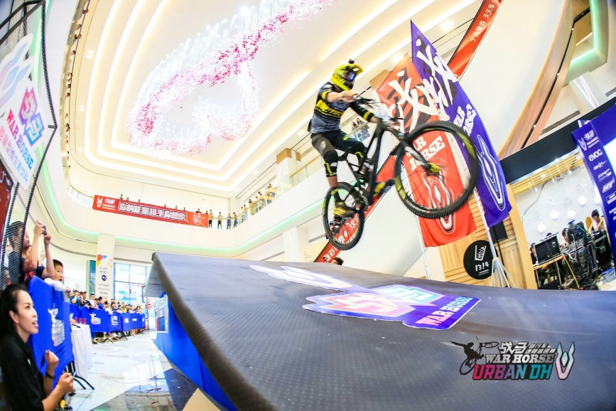 04d23196401242d5e8c6a2e40b93b18