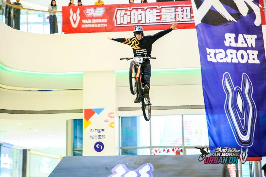 bdd8710b26f455e13a278f75ad7315f