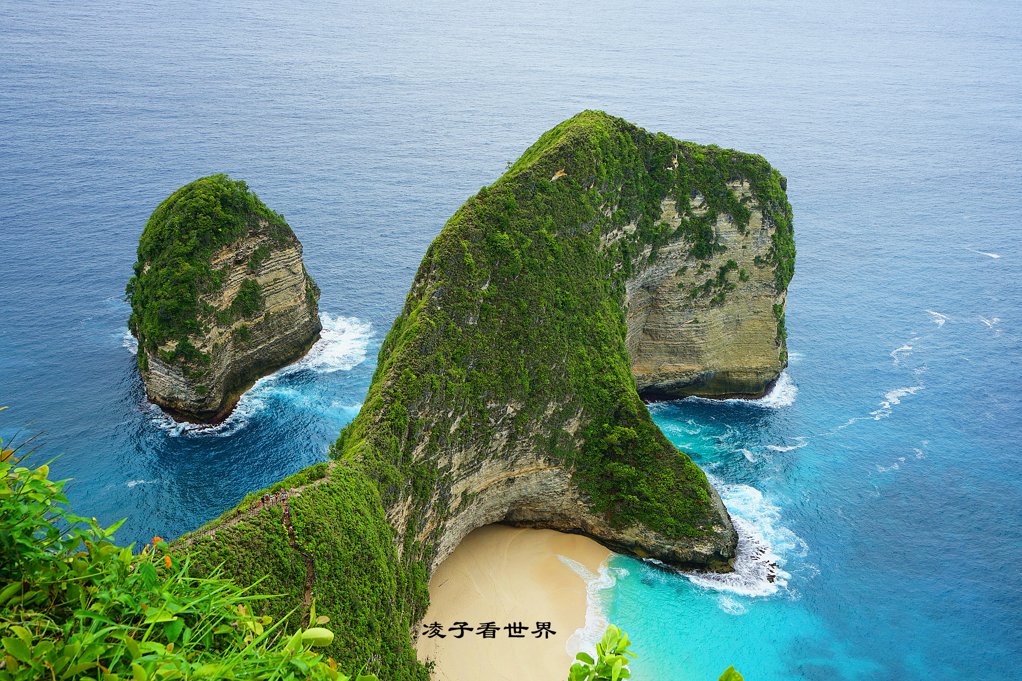 巴厘岛少有人知的海上世外桃源——努萨佩尼达岛