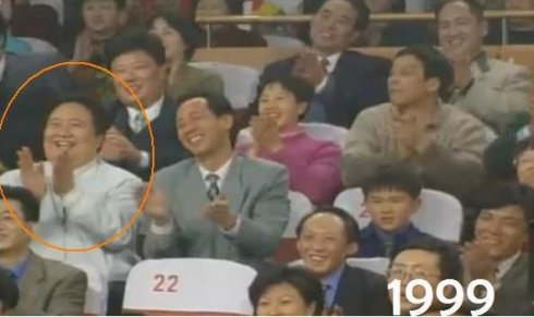 2019春晚观众席不见“笑脸哥”，原来他左腿患风湿病在家休养