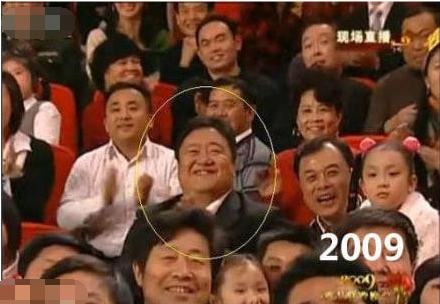 2019春晚观众席不见“笑脸哥”，原来他左腿患风湿病在家休养