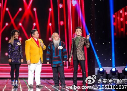 2019春晚观众席不见“笑脸哥”，原来他左腿患风湿病在家休养