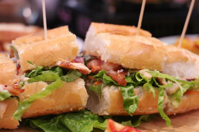 地道越南料理的正确打开方式，“越”吃越美味！