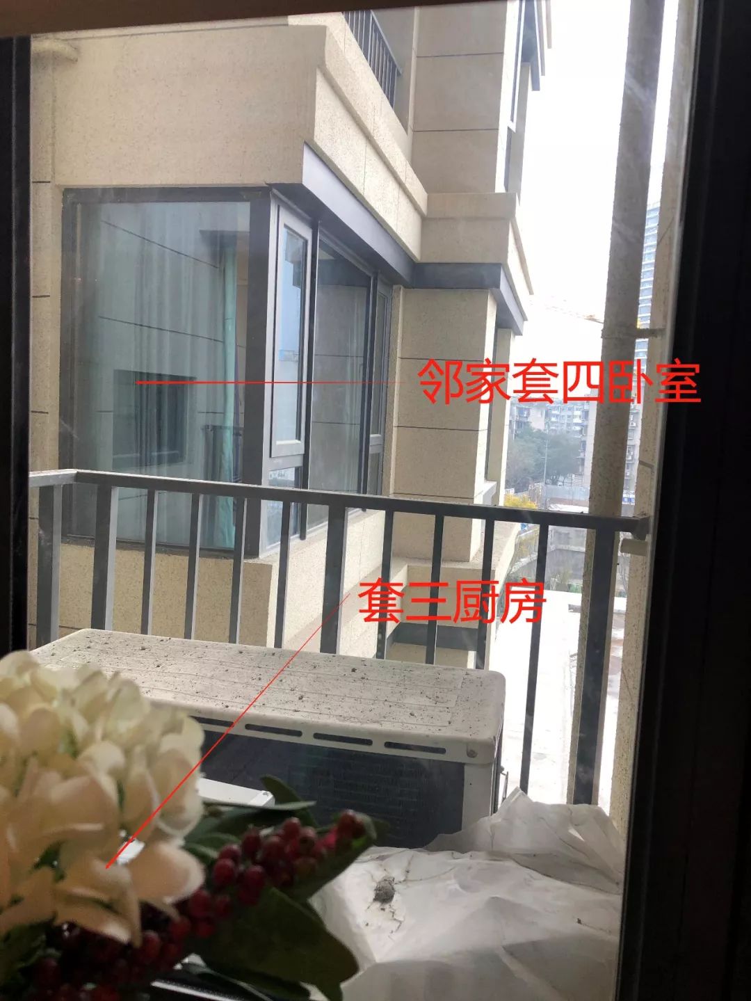 一月之隔核心主城两楼盘价差6000元！直击：邻居の卧室即视感