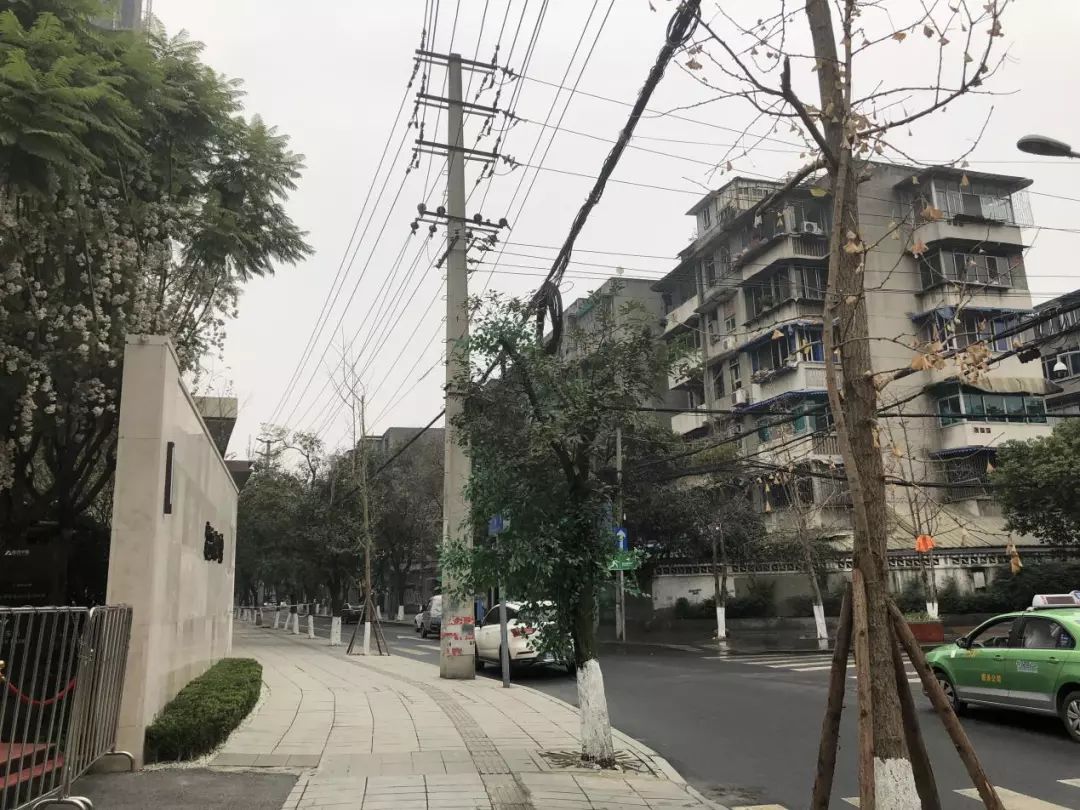 一月之隔核心主城两楼盘价差6000元！直击：邻居の卧室即视感