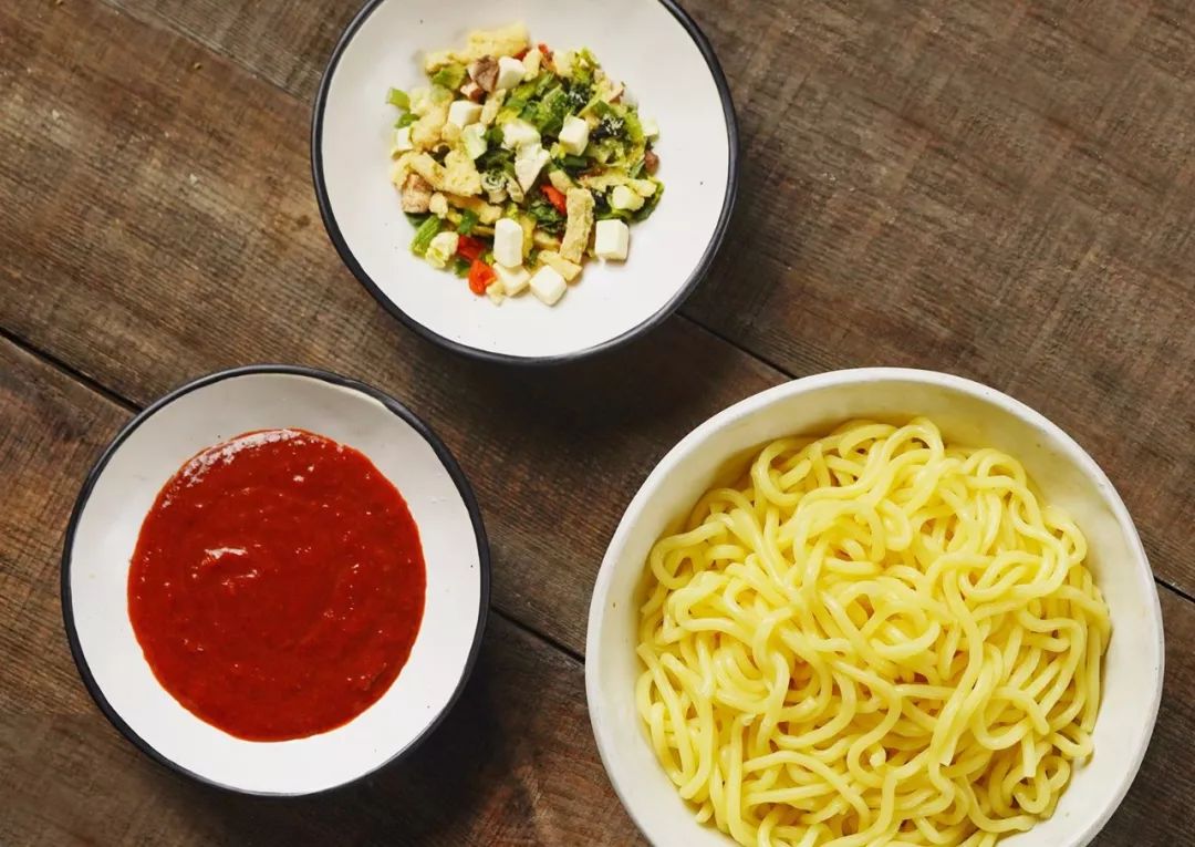 不知是谁，把夜宵设计得那么方便，逼我胖！