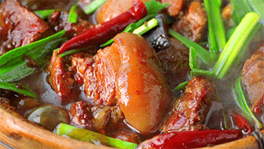信不信？这道红烧羊肉煲，香气飘了一千公里