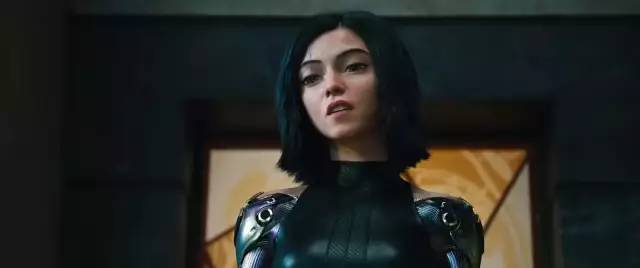 《阿丽塔:战斗天使》《流浪地球》改编功力大