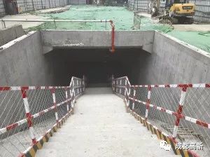 成都“东进”大动脉新进展! 地铁18号线全线车站封顶，新机场高速建设过半