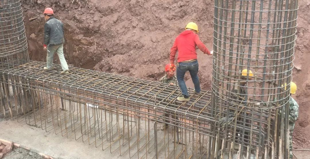 天府新区向南又一条主干道即将全线通车…