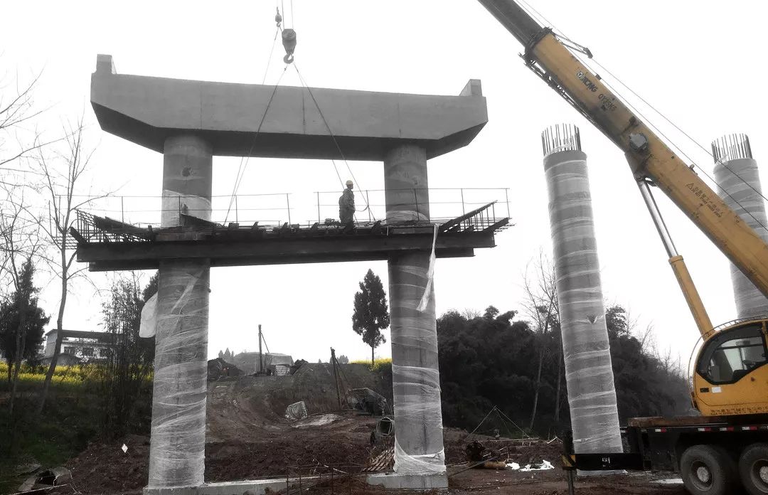 天府新区向南又一条主干道即将全线通车…