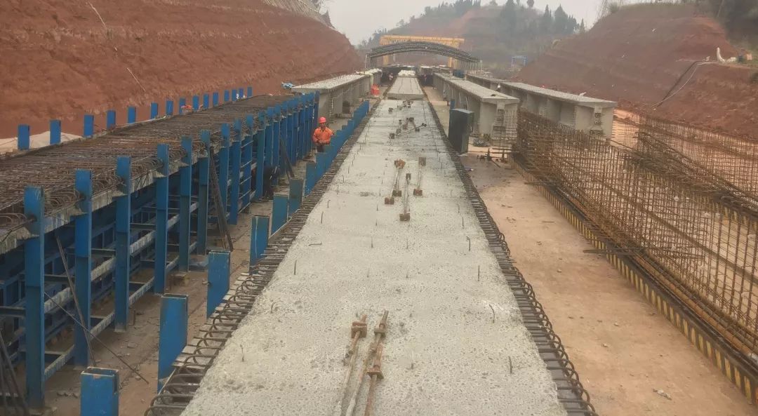 天府新区向南又一条主干道即将全线通车…