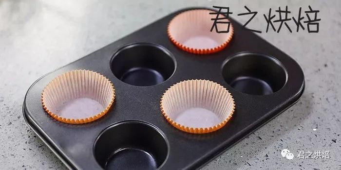 10分钟搞定的蓝莓麦芬，顶着大大的蘑菇头~