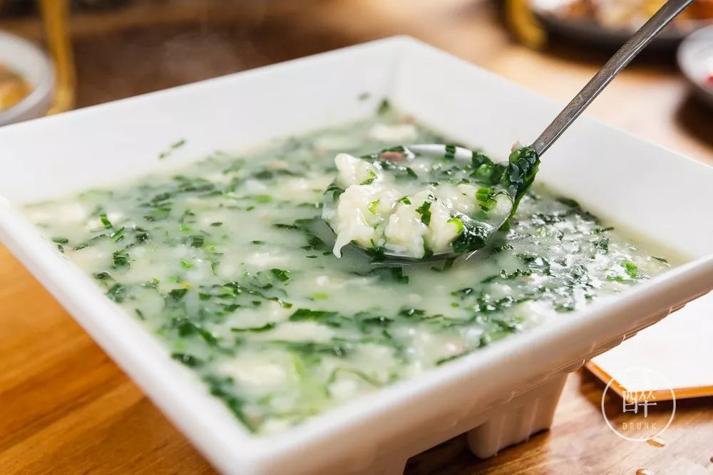 太古里旁边即将拆迁的老街，藏着一家爆炒川味