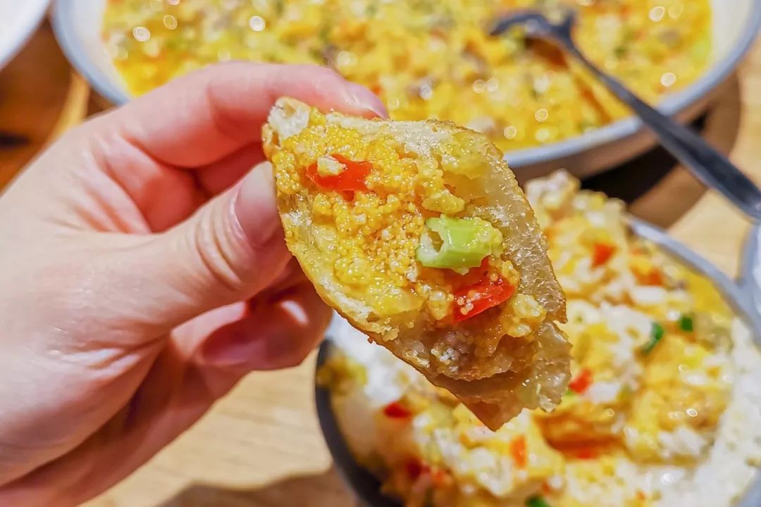 太古里旁边即将拆迁的老街，藏着一家爆炒川味