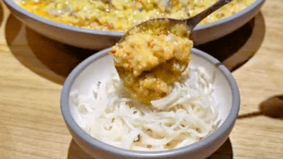 太古里旁边即将拆迁的老街，藏着一家爆炒川味