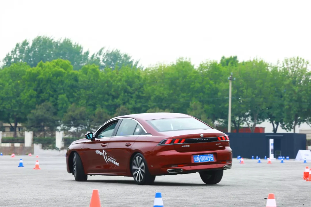 试车 | 操控感回归，场地试驾全新东风标致508L