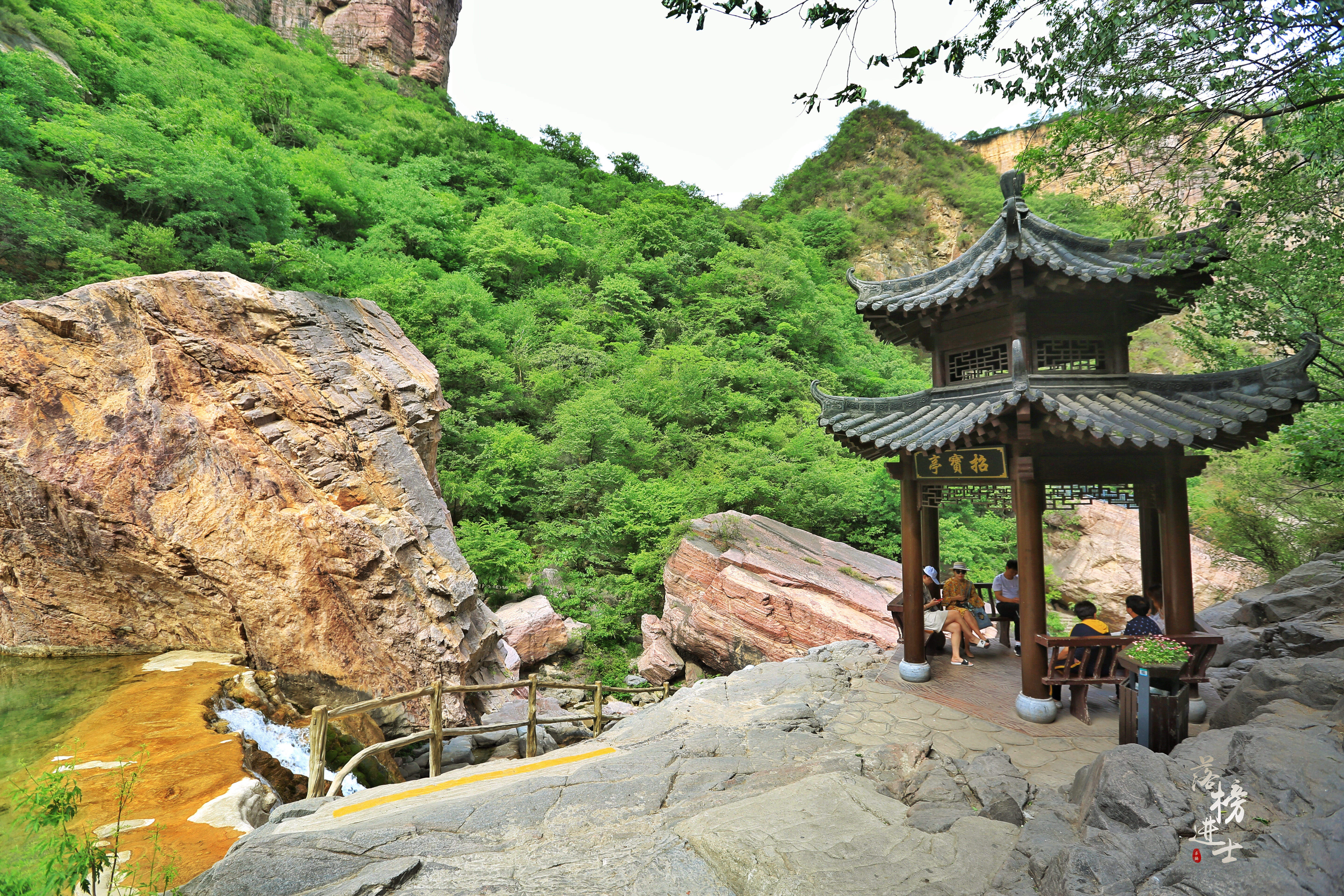 河南这个景区瀑布众多,美如九寨沟,却鲜为人知 河南这个景区瀑布众多,美如九寨沟,却鲜为人知