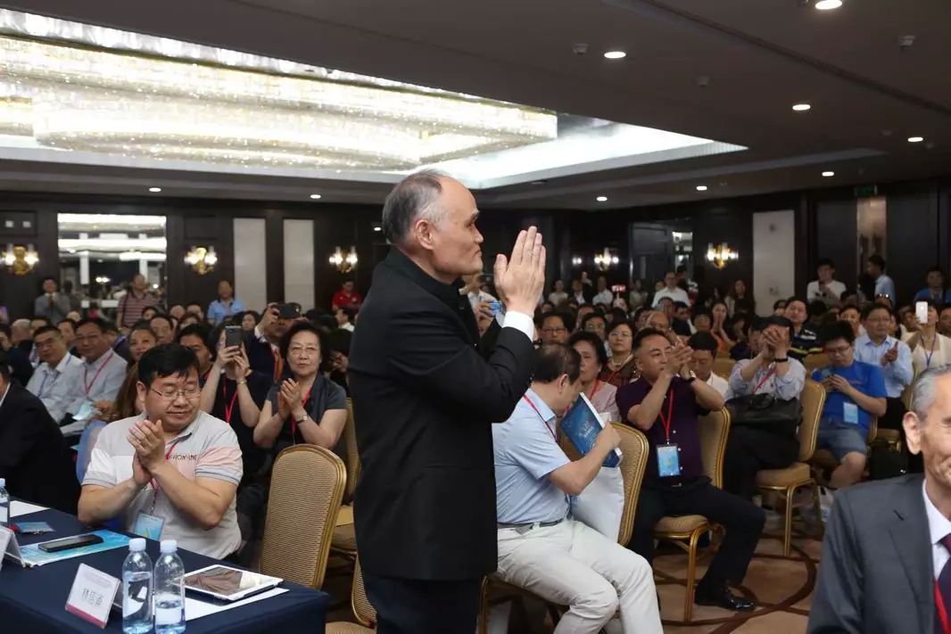 四名国家院士联袂推荐，《氢气控癌：理论和实践》的新疗法