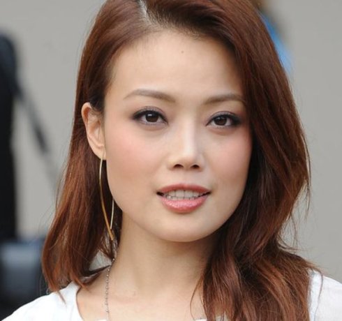 宋祖儿凭《九州》走红，跟她同名的女星，一位成天后一位退隐