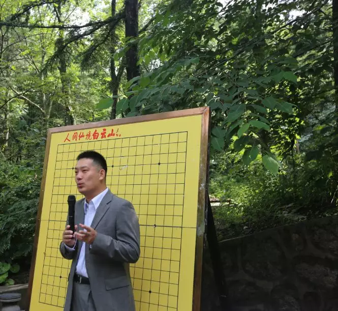 传承|世界冠军指导围棋小棋手