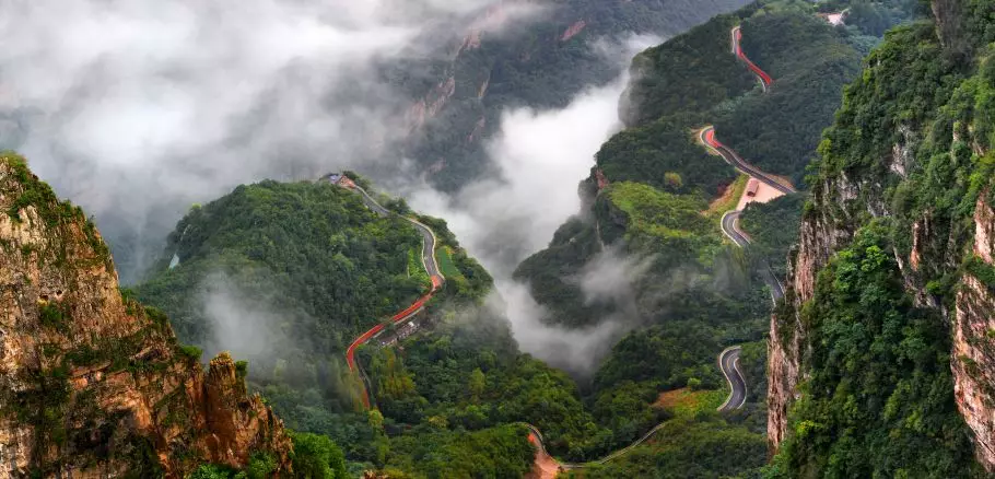 在太行大峡谷遇见统一绿茶，一起逐梦山水，亲近自然!