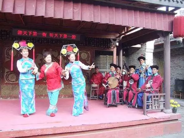 《第1675期》内乡县衙创新“文博旅游+非遗”发展模式