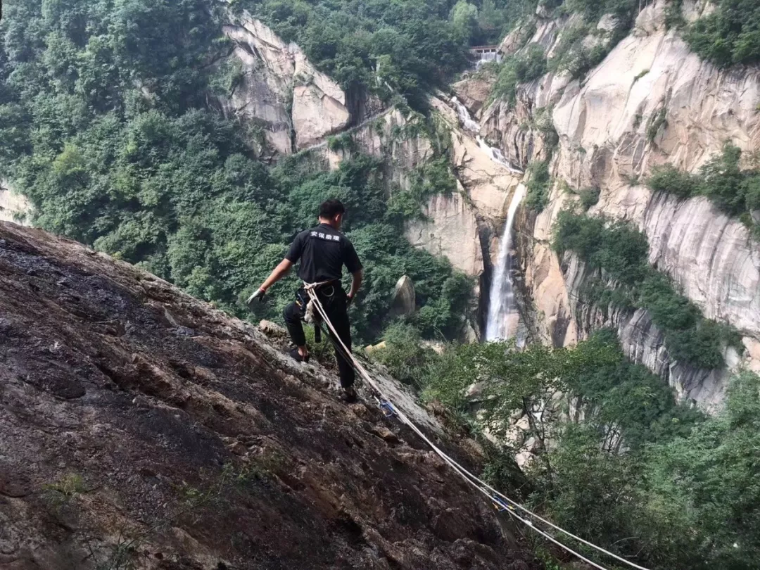 风景背后的风景——白云山人