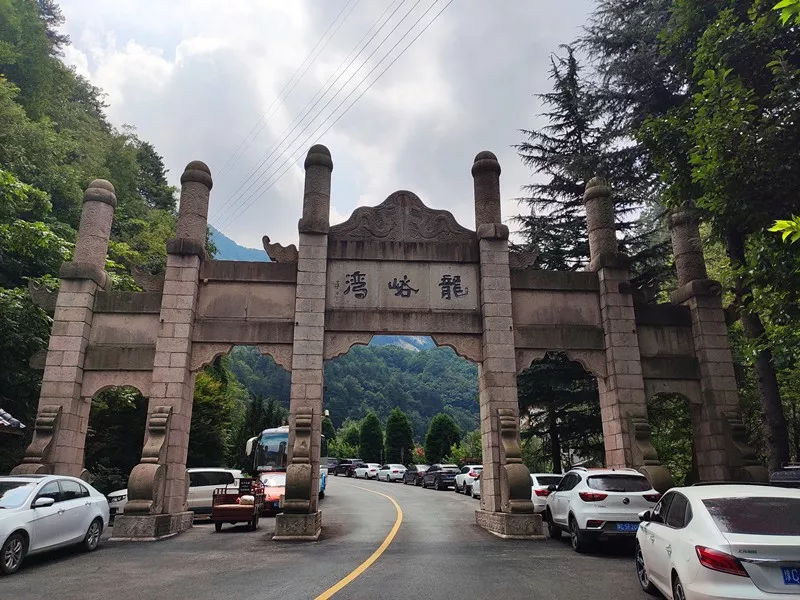 用心服务 我们为栾川旅游添彩！