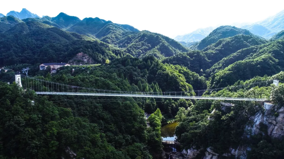 两千米的玻璃悬空桥，你敢体验吗？
