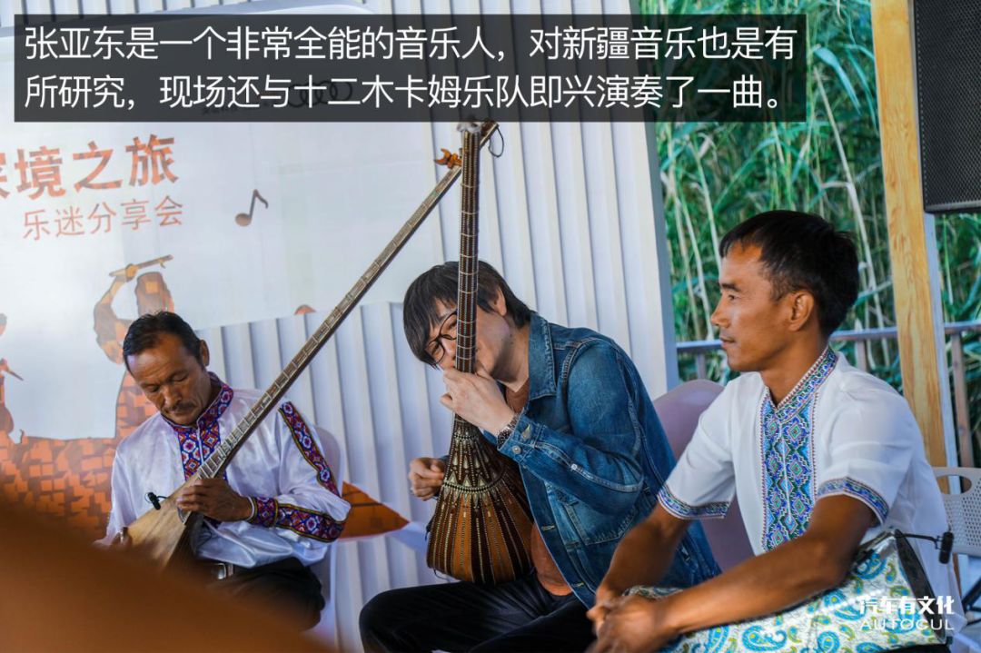 两天800公里 穿越了戈壁看见了碧波荡漾的湖水 还遇见了张亚