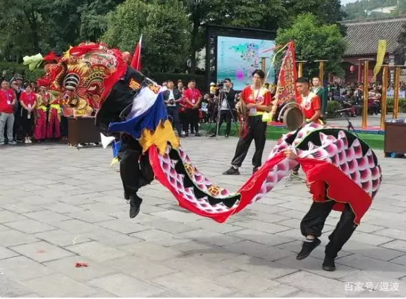 铜驼杯客家舞龙舞狮国际邀请赛在康百万庄园隆重举行