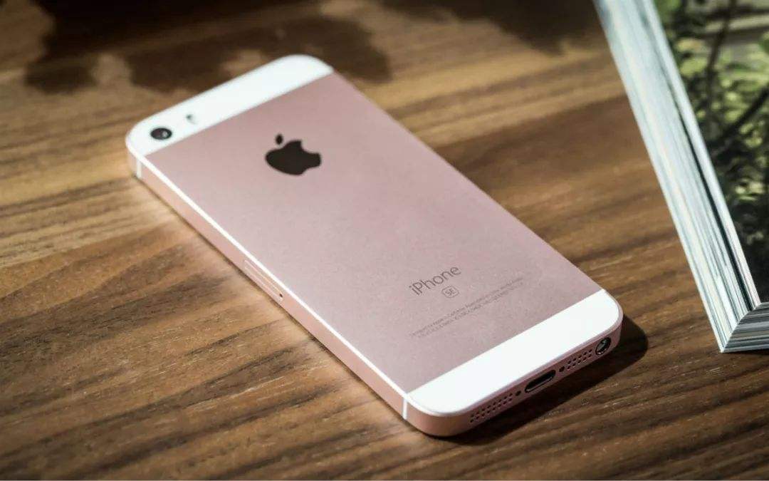 推低价iPhone、攻印度市场：苹果迈5G手机断顿的坎-锋巢网