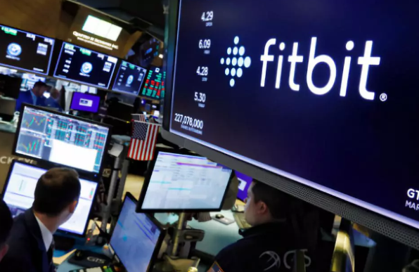 谷歌吃下Fitbit，盯上的不止是智能手表-锋巢网