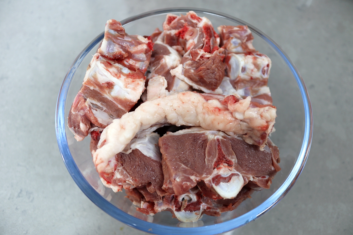 大雪过后多吃这锅肉，驱寒滋补，开春能打虎，30元1斤营养赛猪肉
