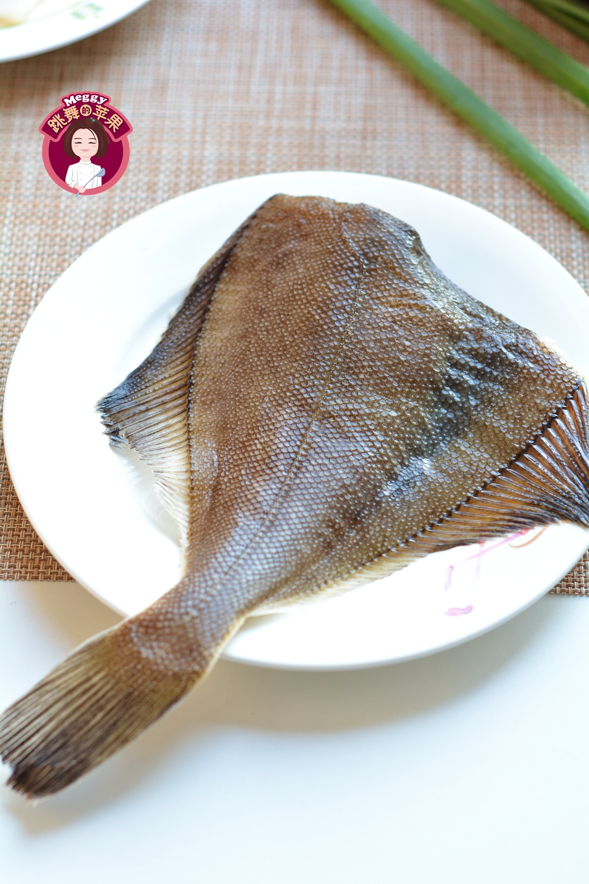 海鱼不煎不炸不用油，8分钟出锅，低脂少盐，鲜嫩肥美真省事