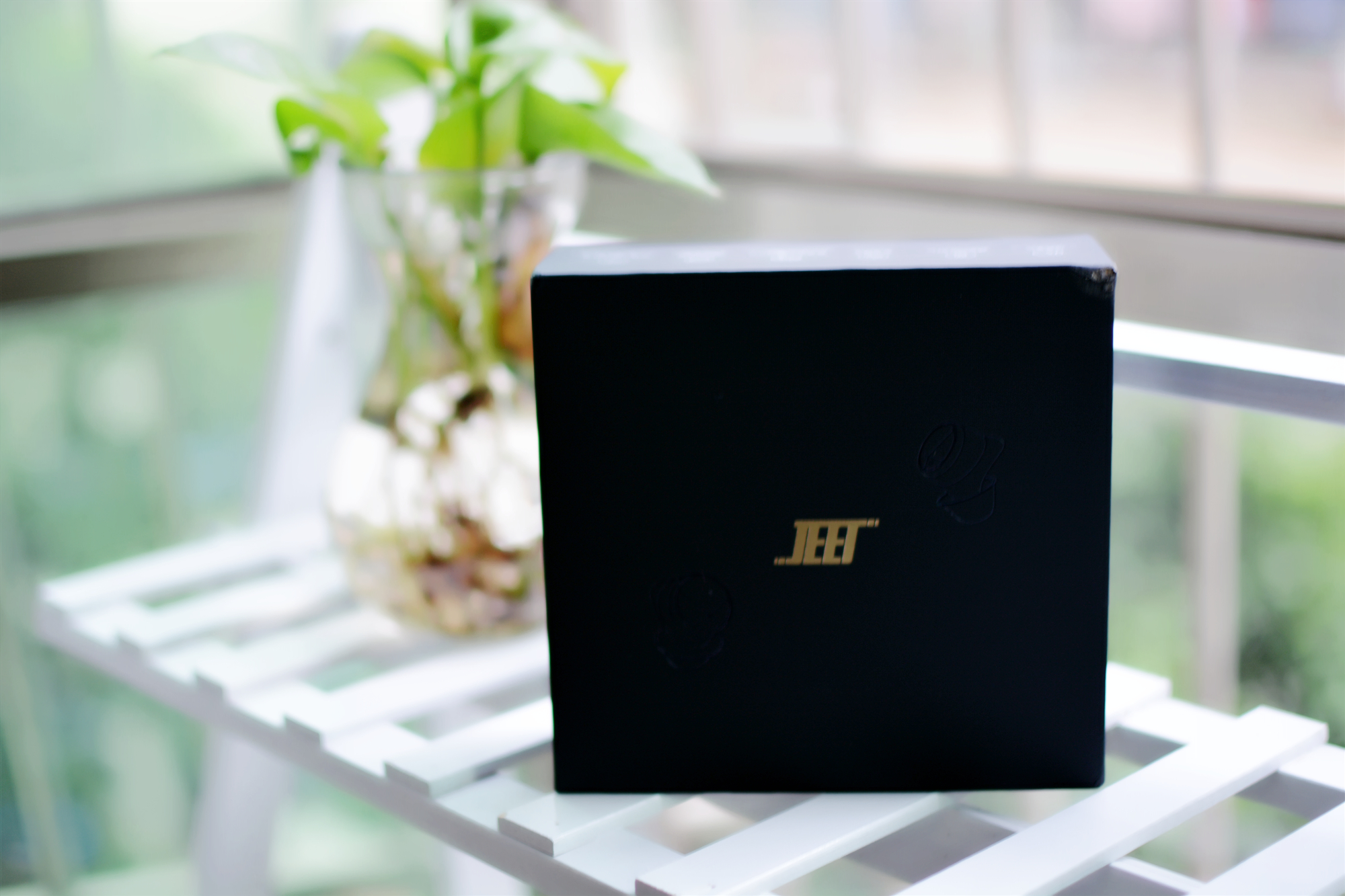 全频HIFI动铁单元，JEET Air Plus真无线蓝牙耳机带你玩转音乐