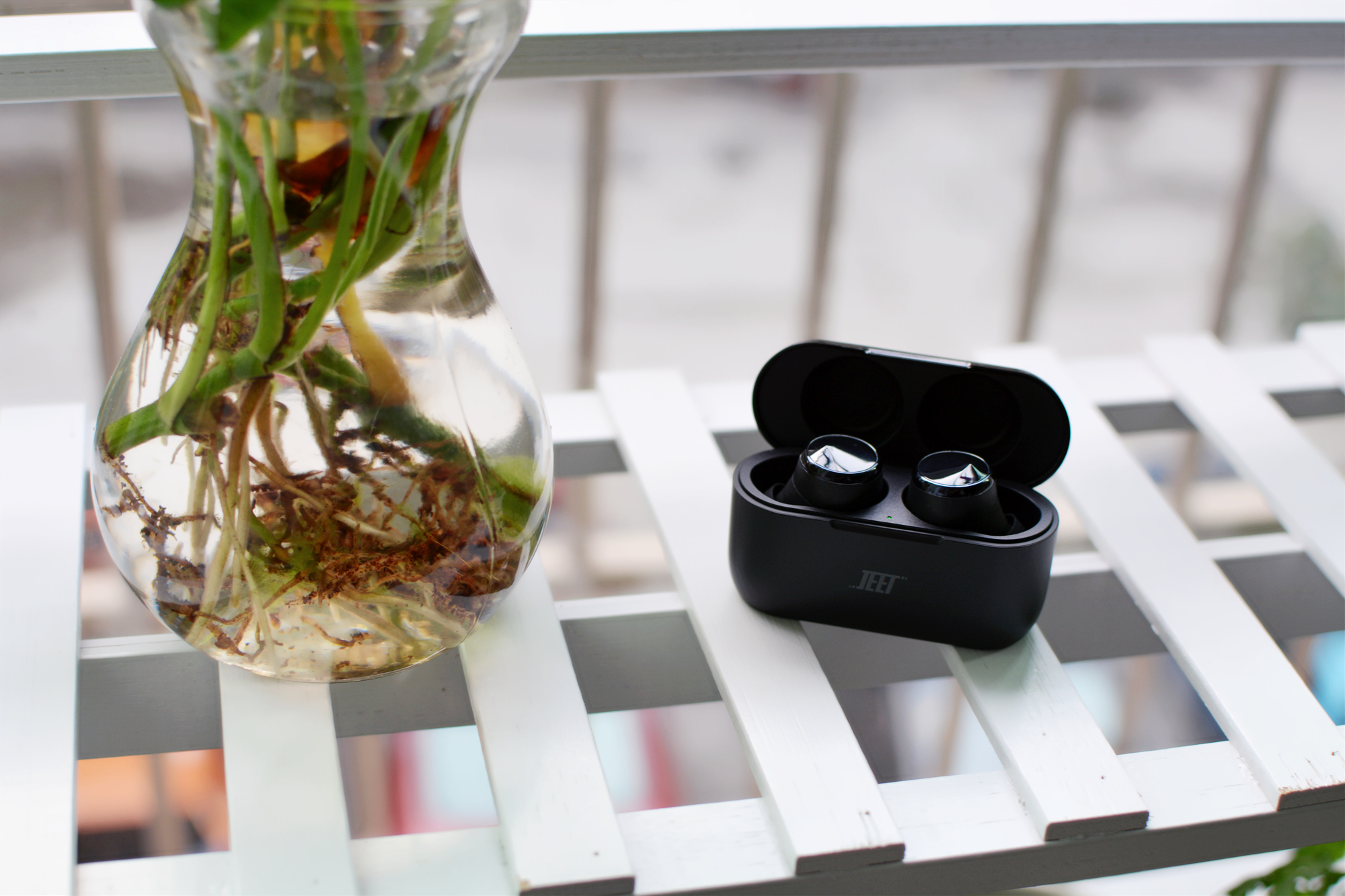 全频HIFI动铁单元，JEET Air Plus真无线蓝牙耳机带你玩转音乐