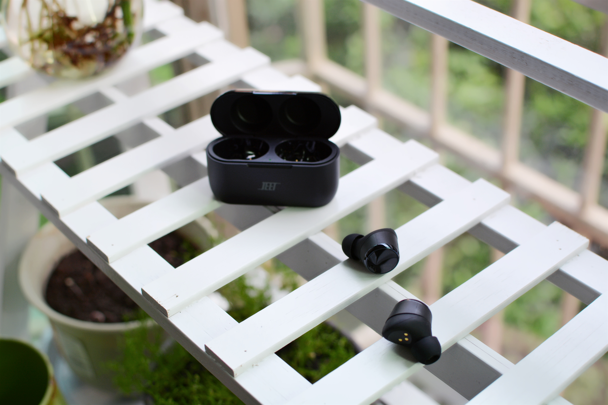 全频HIFI动铁单元，JEET Air Plus真无线蓝牙耳机带你玩转音乐