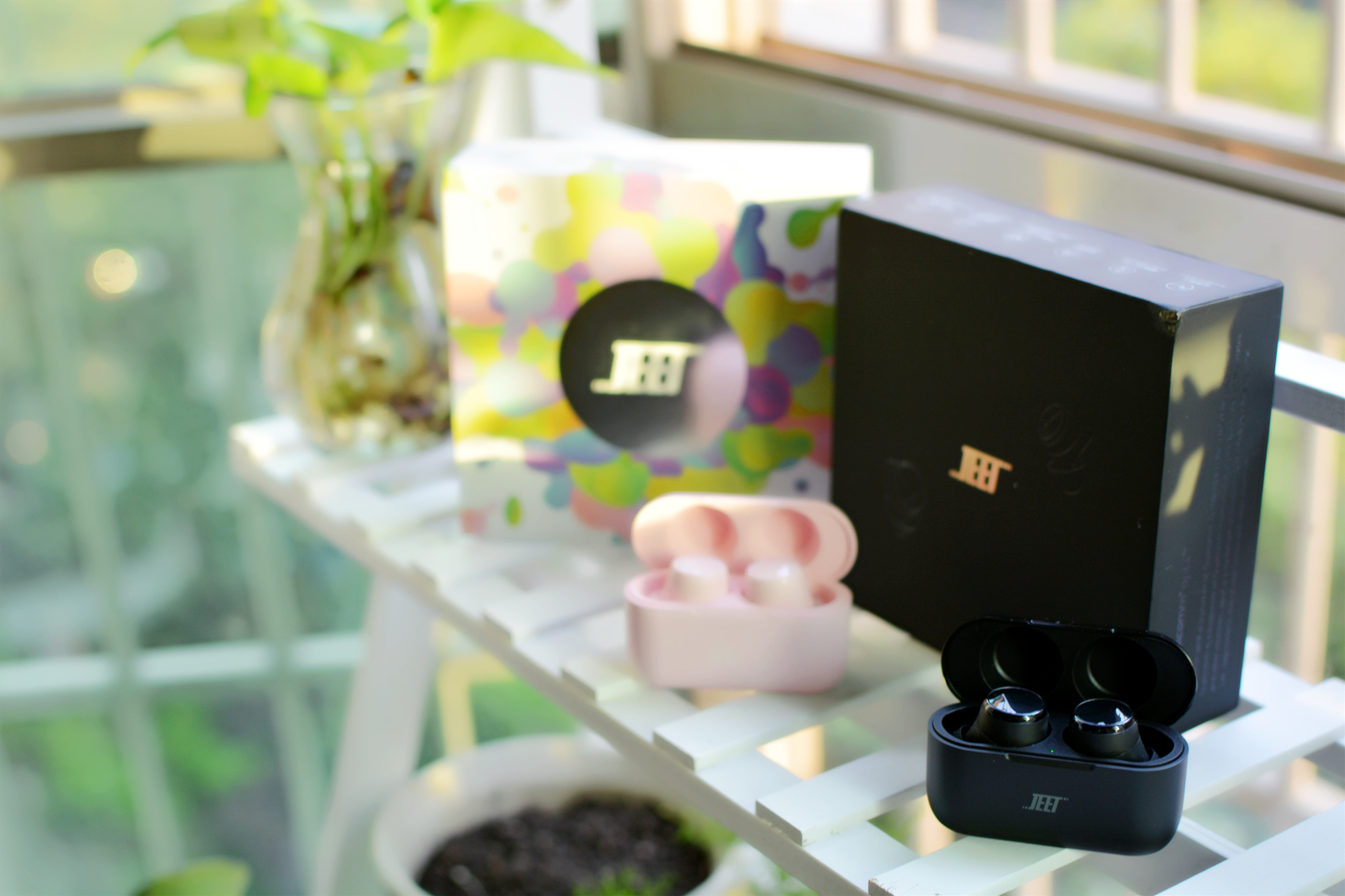 全频HIFI动铁单元，JEET Air Plus真无线蓝牙耳机带你玩转音乐