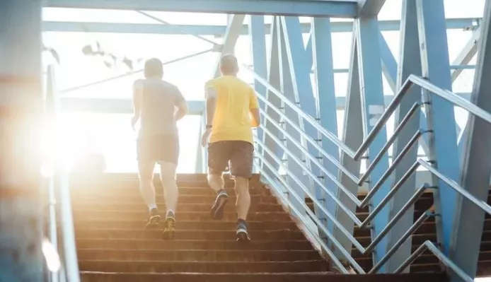 成功康复15年，今天她告诉病友，加入组织，战胜癌魔！我们的今天就是你们的