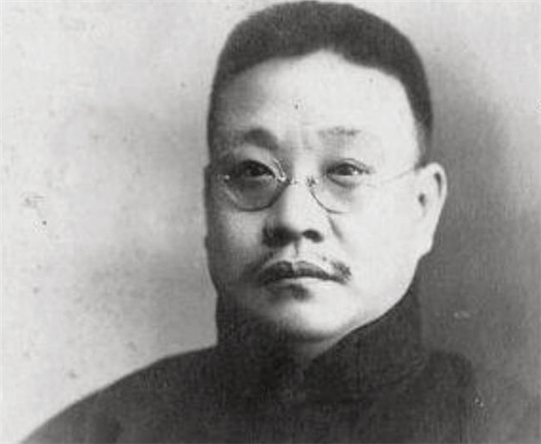 他本是状元因慈禧嫌弃他的名字而落榜不曾想最后却推翻了清朝