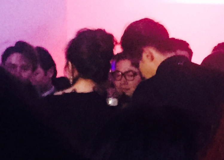 胡歌杨幂再同框,绯闻情侣化解尴尬有时候也许