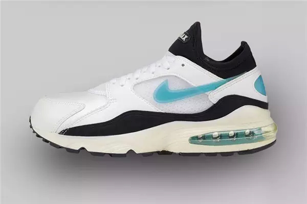 搭载可见式气垫的Air Max跑鞋，30年来一直是潮流青年最臭屁的刷街装备