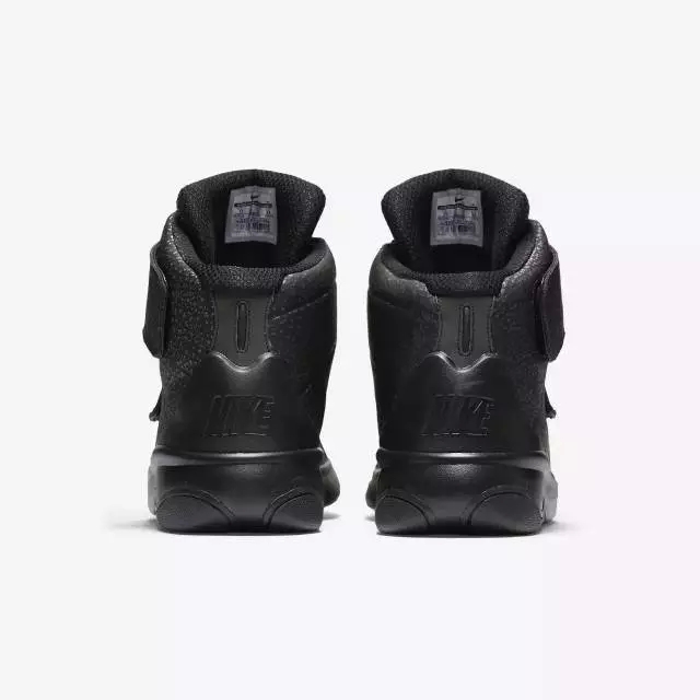 炒到一万的Yeezy算个屁，这款鞋够你在北京买套房了！