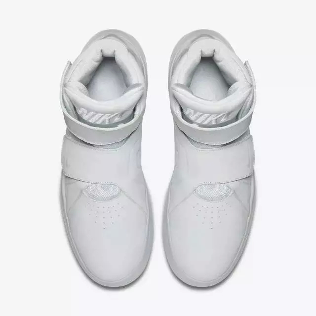 炒到一万的Yeezy算个屁，这款鞋够你在北京买套房了！