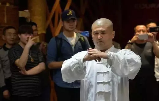 武林高手们阴死了徐晓冬后，却被这个叫阿米尔汗的印度男人啪啪打脸...