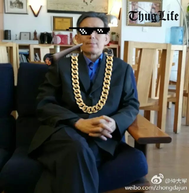 敢在篮球场上殴打壮小伙，这些大爷大妈才是真thug
