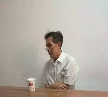 群殴篮球小伙！为老不尊的广场舞大妈，你们真牛逼！