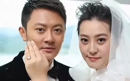 我想送欢乐颂里的邱莹莹一条弹幕：单纯至极就是蠢！